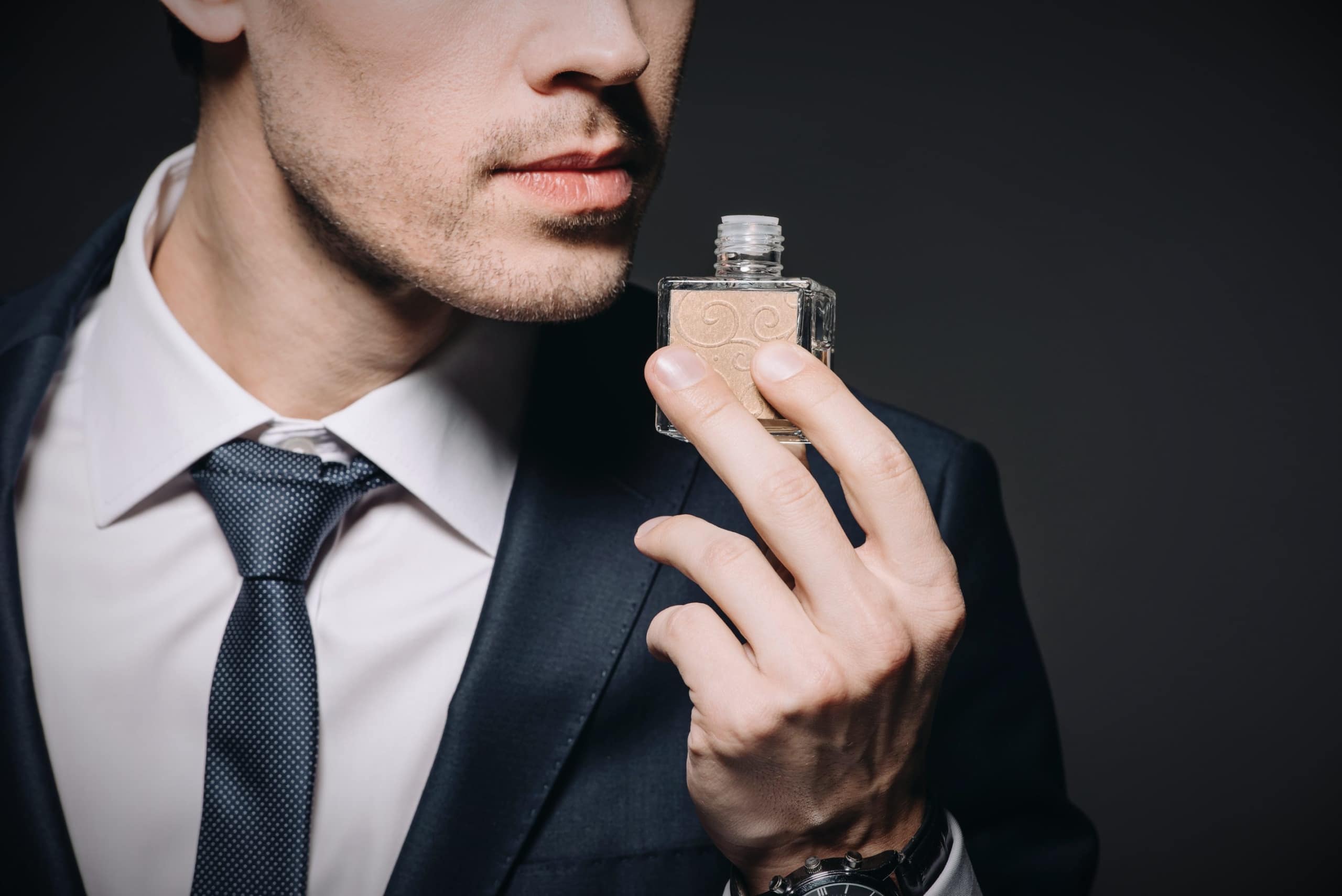 Front Page -Kelsey Cosmetics Shop histoire parfum masculin scaled 1